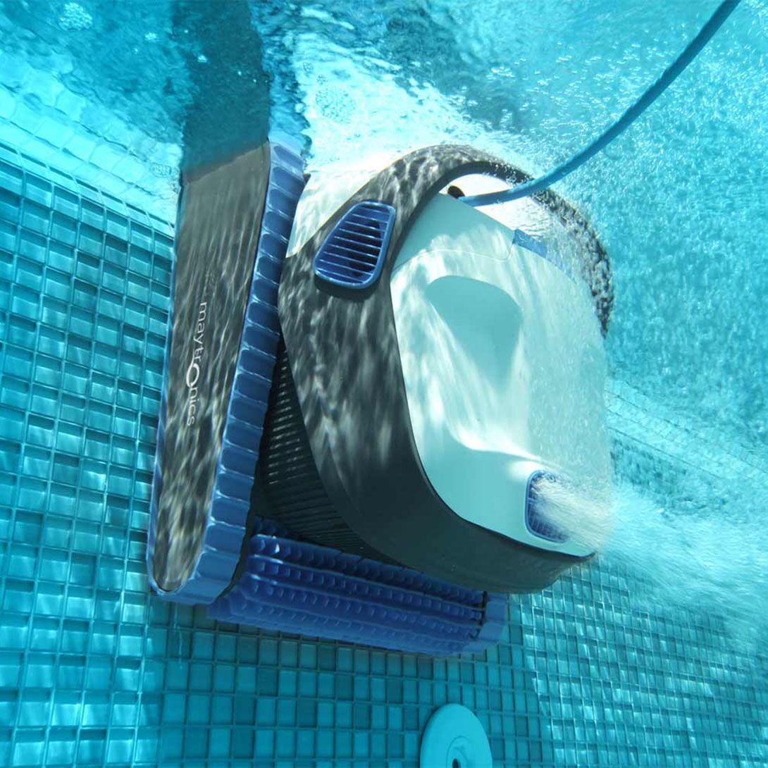 Quel robot de piscine électrique Dolphin choisir ?